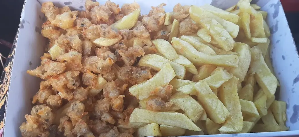 Menu_The Roma Fish Bar_Pen-clawdd_image_7