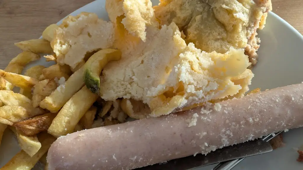 Dave _The Roma Fish Bar_Pen-clawdd_review