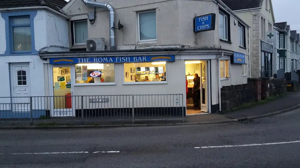 The Roma Fish Bar restaurant in Pen-clawdd