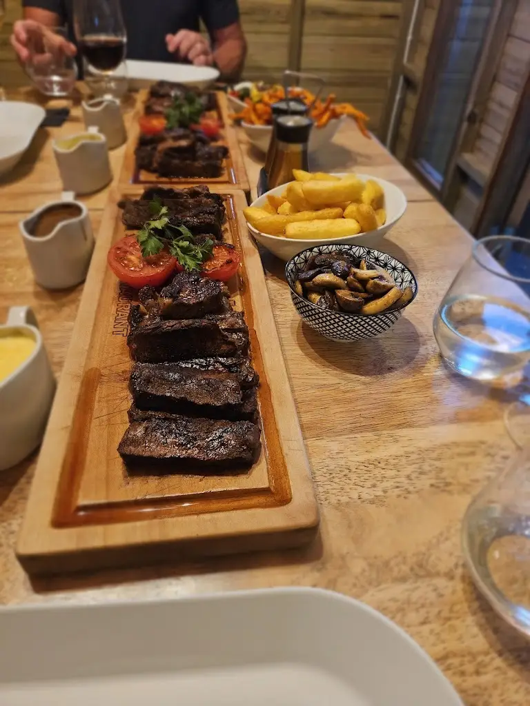 Lee Harris_Steak and Stamp_Pencoed_review