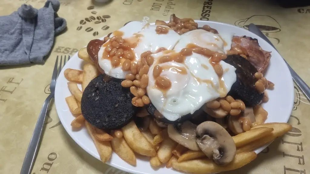 Menu_Crumbs Baguette Shop_Pencoed_image_3