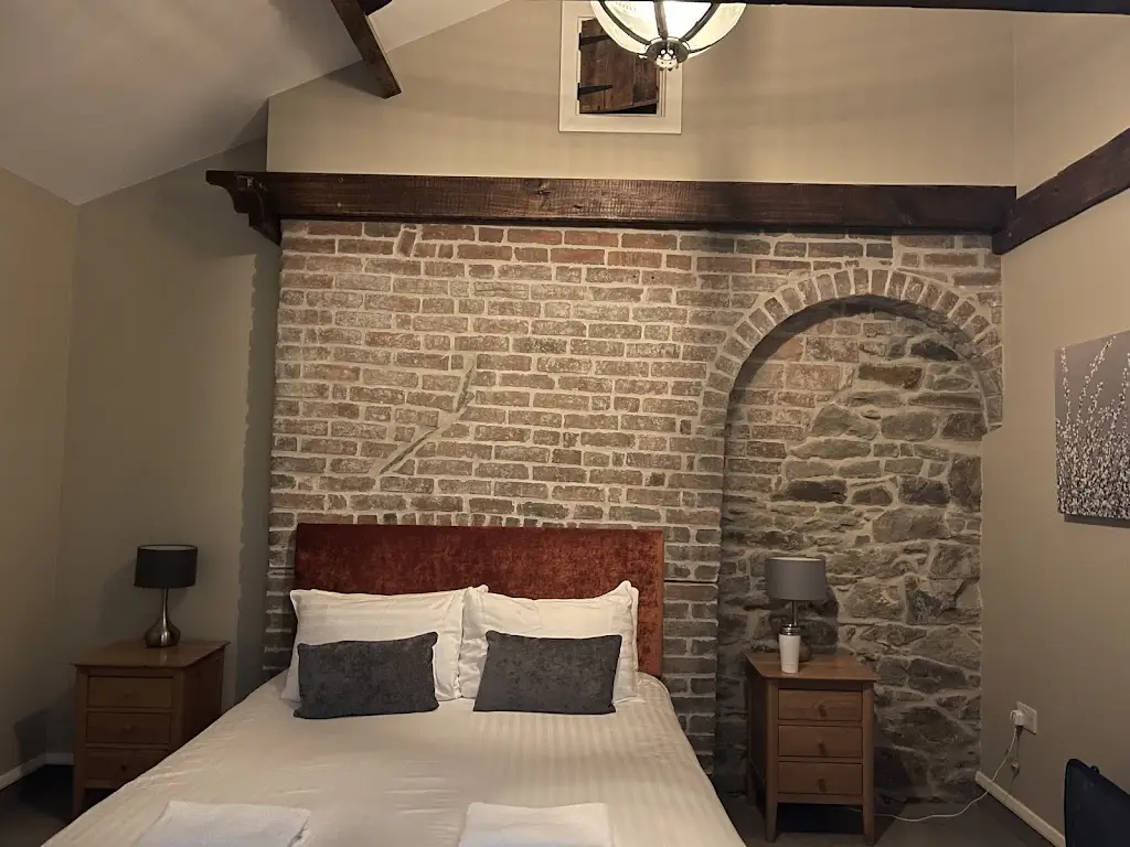 Tredegar Arms Hotel and Restaurant_New Tredegar_slider_image_3