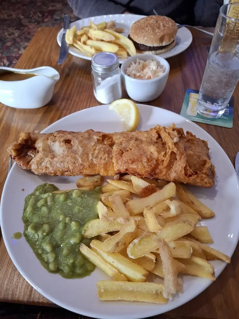 Cathrine Lloyd_Travellers Rest Restaurant_New Tredegar_review