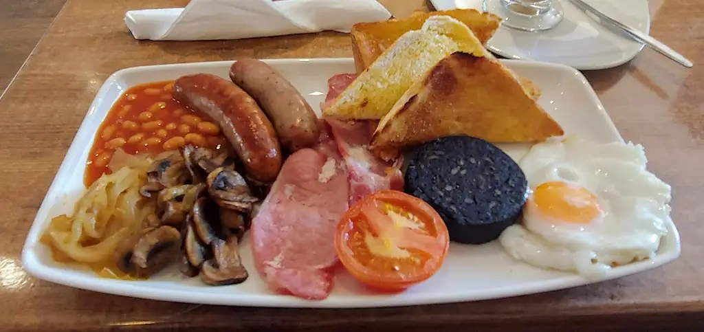 Peter Shallcross_Jemoleys_Penyffordd_review