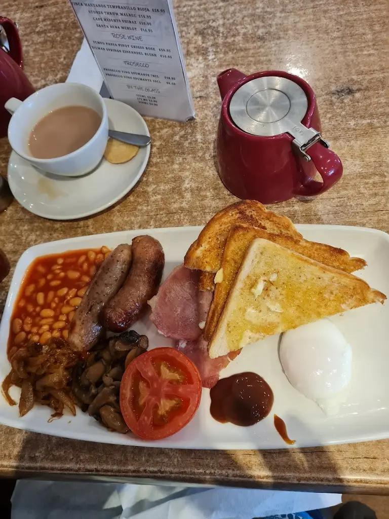 Jemoleys_Penyffordd_slider_image_3