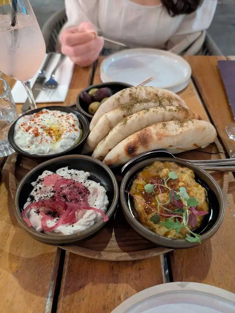 Daryl Yeoman_Brother Marcus Borough_Merthyr Tydfil County Borough_reseña