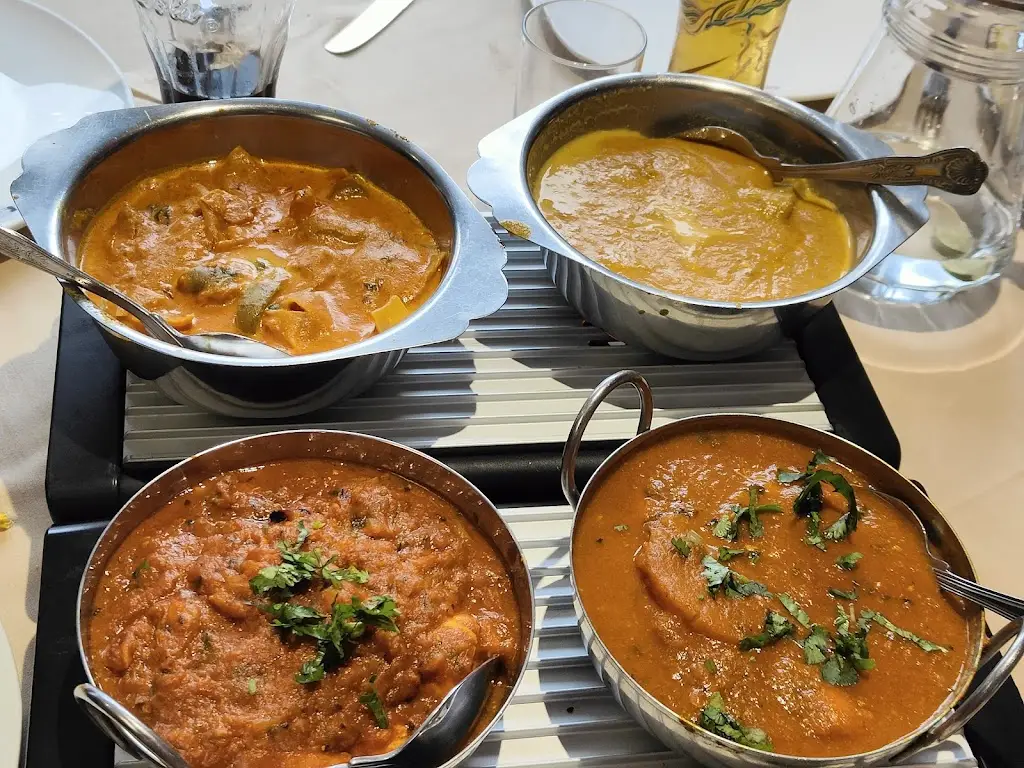 Julie Ladkin_Dine India_Blaby_review