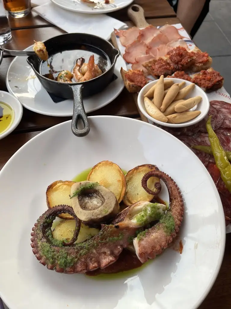 Mr Vee_Tapas Brindisa London Bridge_Merthyr Tydfil County Borough_review