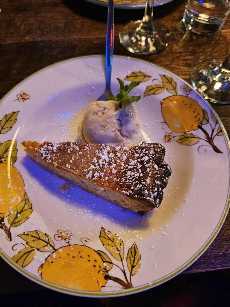 Edward Maniago_Flavours of Naples_Merthyr Tydfil County Borough_review