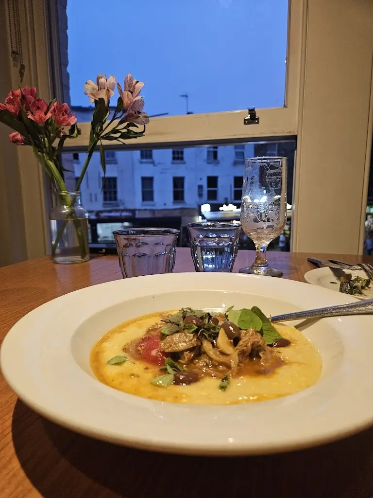 Anatoly La Pere_Lupins_Merthyr Tydfil County Borough_review