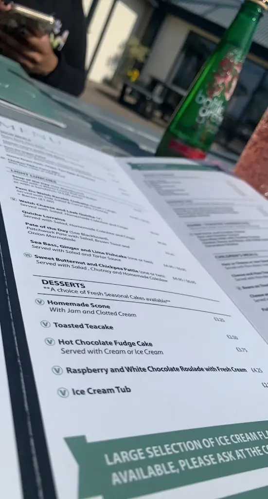 Menu_Pant Du Vineyard and Cafe_Penygroes_imagen_3