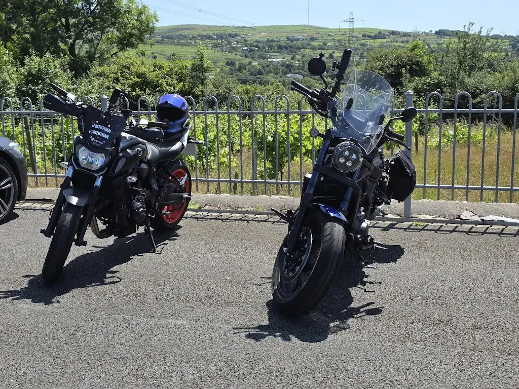 Hannah Jones_Pant Du Vineyard and Cafe_Penygroes_reseña