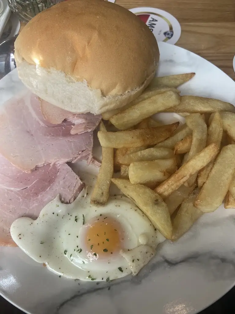 Menu_Cegin Ceri_Penygroes_image_2