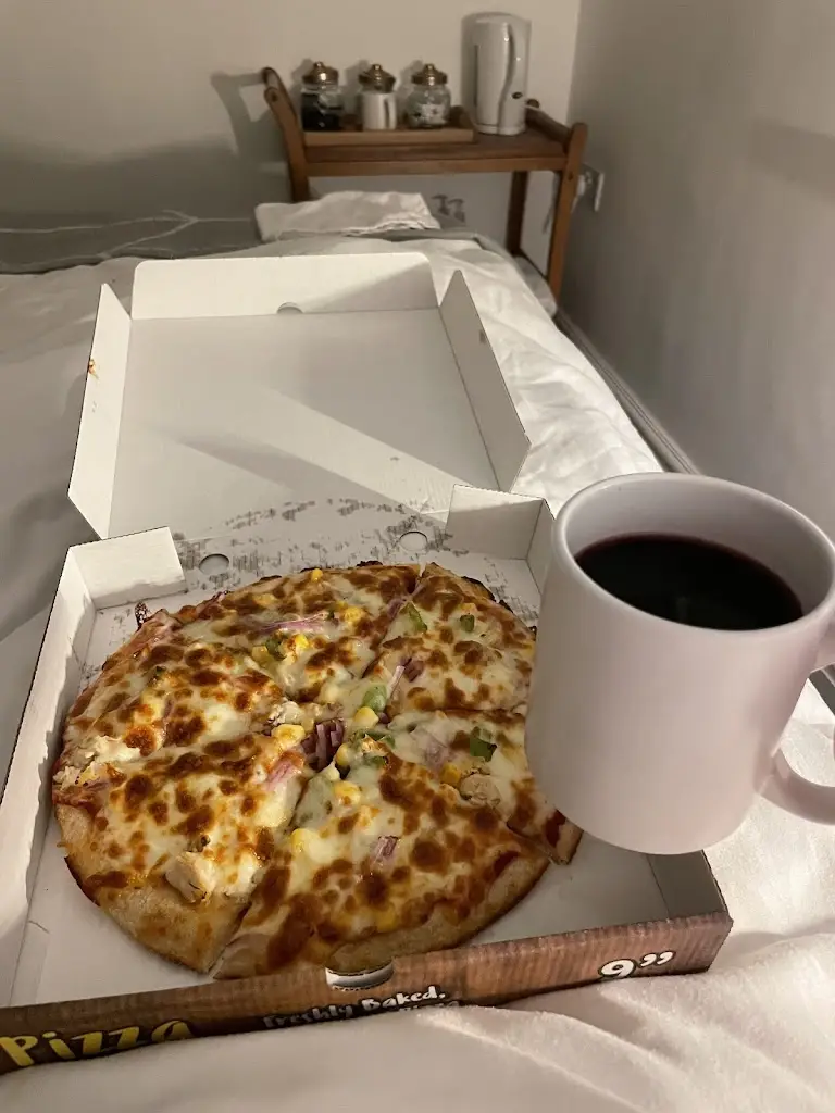 Claire Churchhouse_Pecish Kebab&pizza House _Penygroes_review