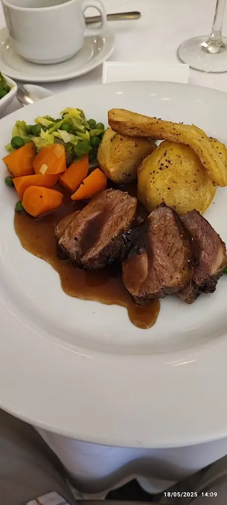 paul dalton_De Courcey's Restaurant_Pentyrch_review