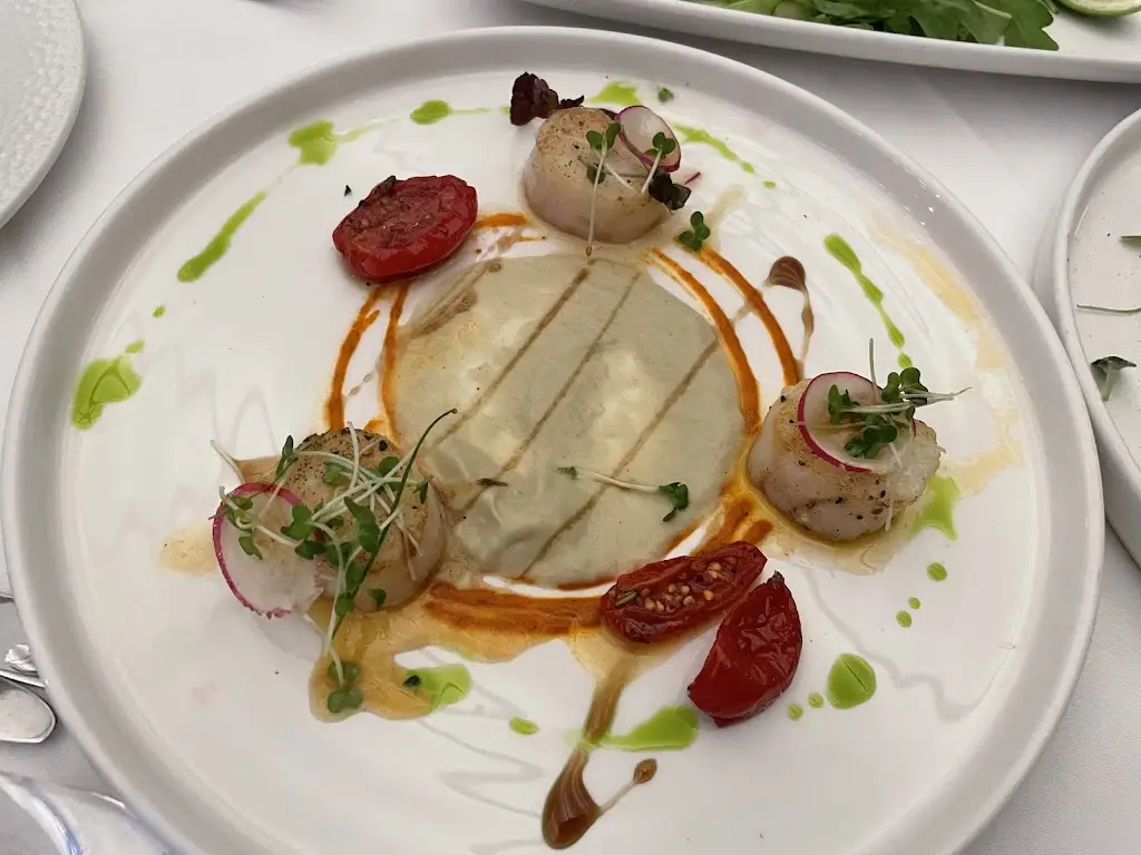 Roni's Restaurant_Bishops Stortford_slider_image_3