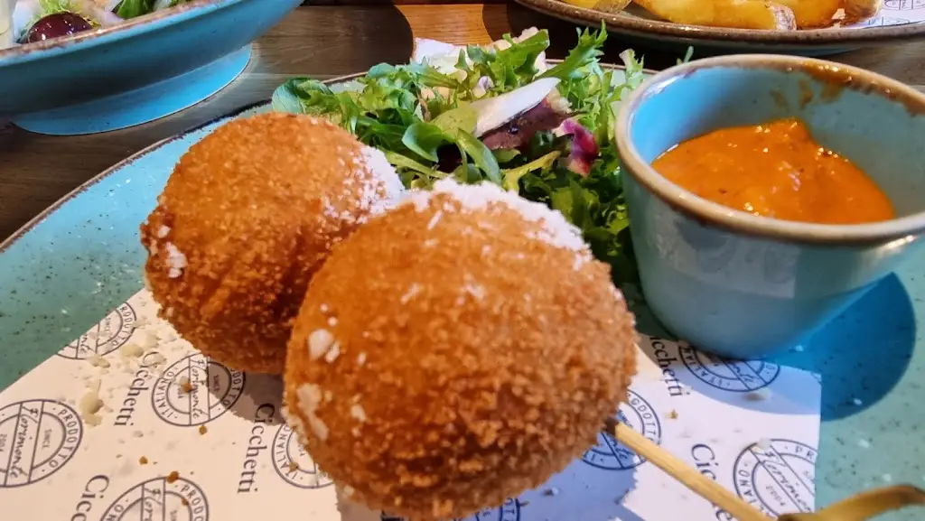 Andrew Jeffery_Cicchetti_Pentyrch_review