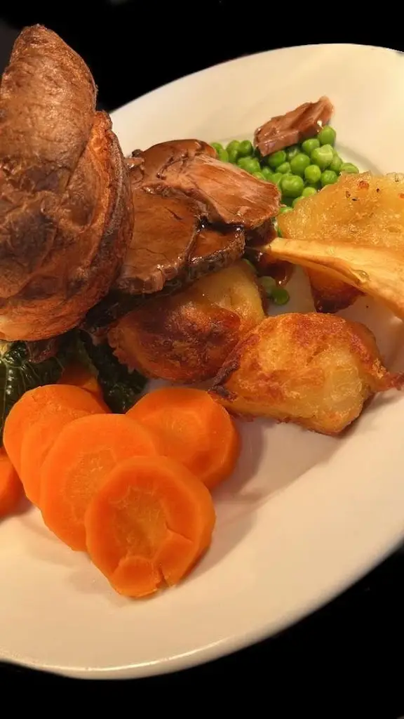 Charlie Tierney_The Windsor Hotel_Pontyclun_review