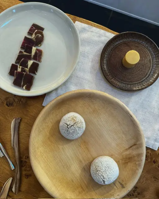 Menu_Annwn_Narberth_image_7