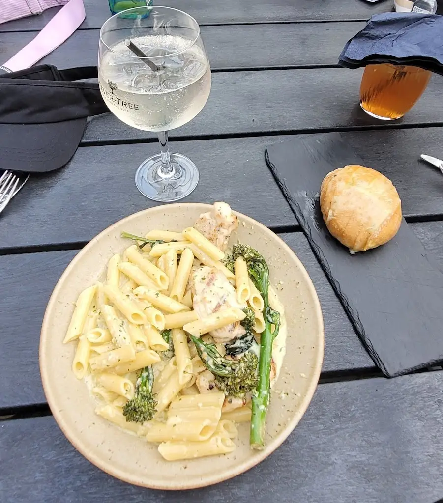 Eden Hardy_The Angel Narberth_Narberth_review