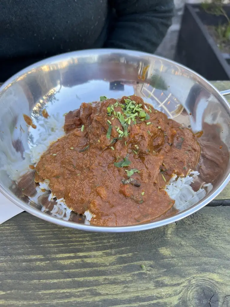 Julian A_Hwb_Narberth_recensione