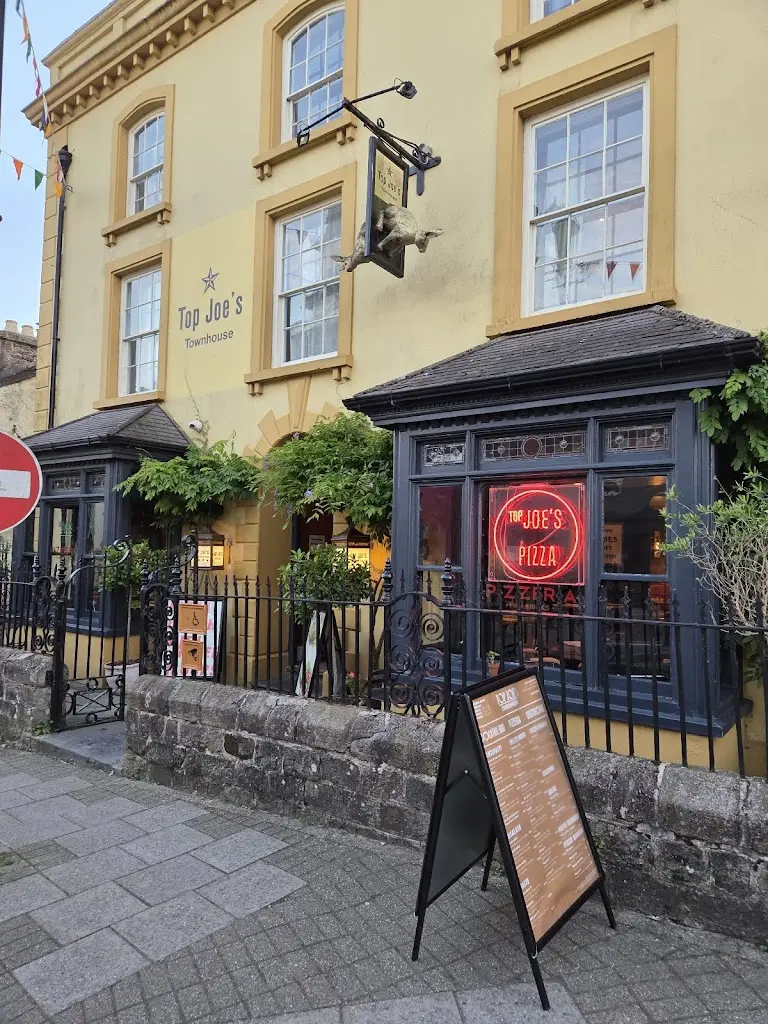 Top Joe's Townhouse & Pizzeria Narberth restaurant in Narberth