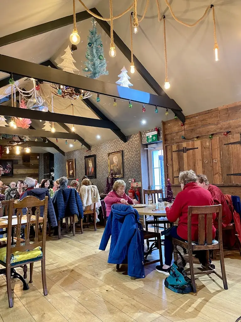 Claire Lloyd_Charlie's Celtic Tavern_Narberth_review