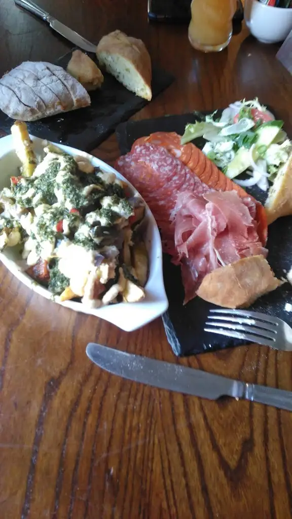 Menu_Dragon Inn_Narberth_image_9