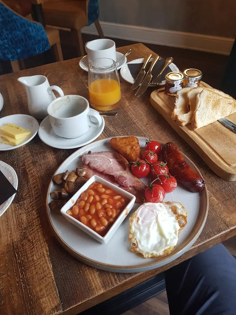 Lee Kilmartin_Hotel Plas Hyfryd_Narberth_review