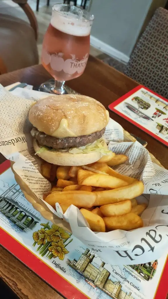 New Lodge Inn restaurant in Pontyberem