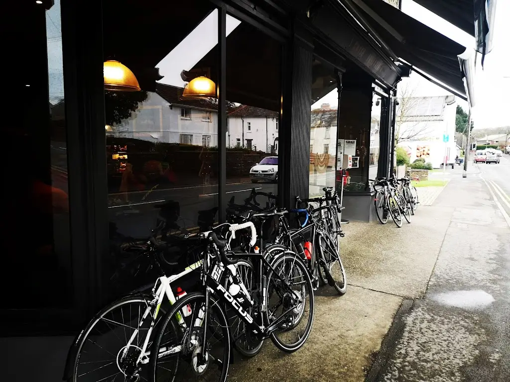 Andy Geezer Roper_Y Cwtsh_Pontyberem_review