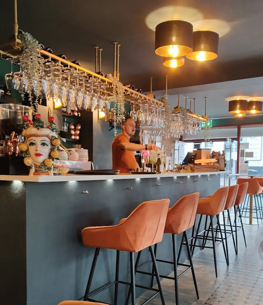 Paisá_Bishops Stortford_slider_image_1