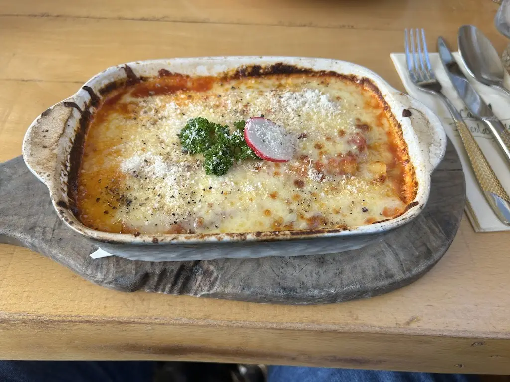 Stewart Armstrong_La Piccola Italia_Monmouth_review