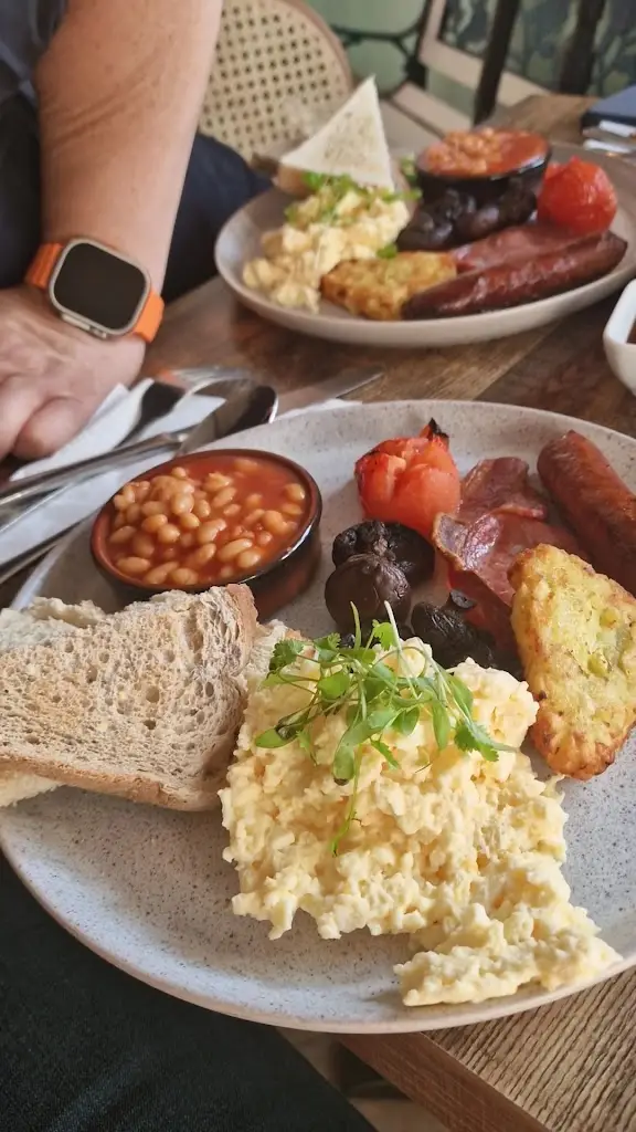 Creates Monmouth_Monmouth_slider_image_2