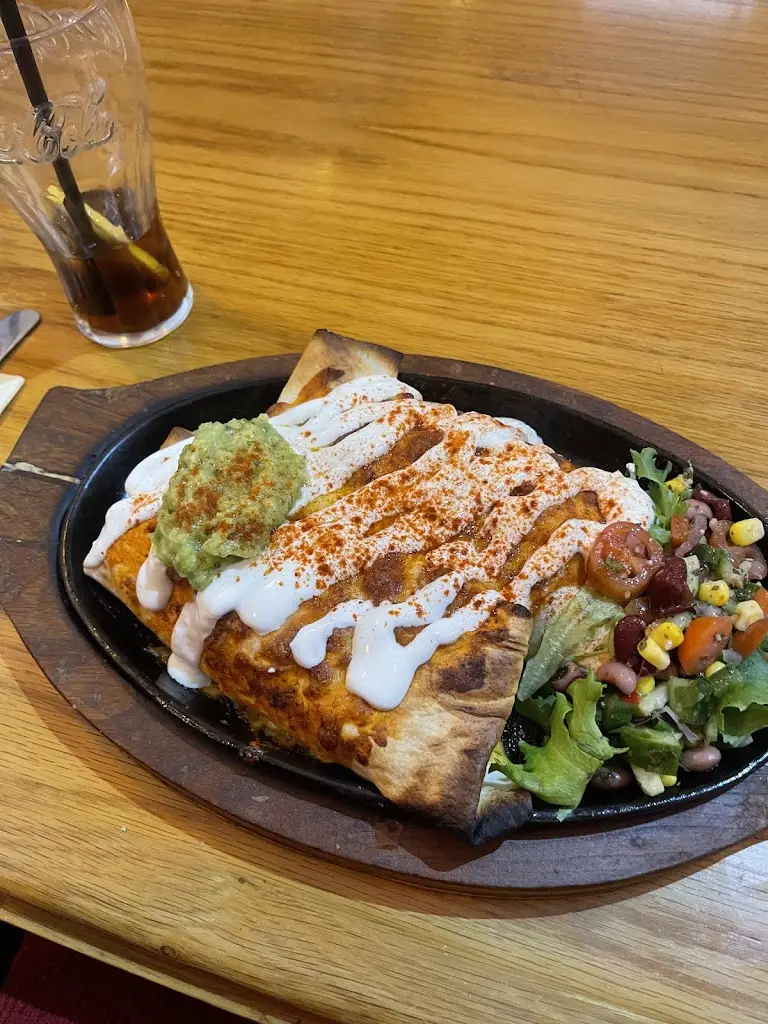 Bryony H_Mokos_Monmouth_recensione