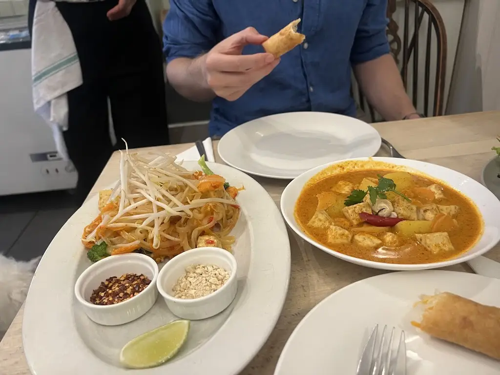 Charlotte Nash_Whole Earth Bistro_Monmouth_recensione