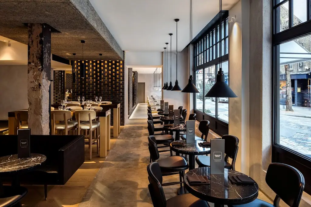 Monmouth Kitchen_Monmouth_slider_image_1