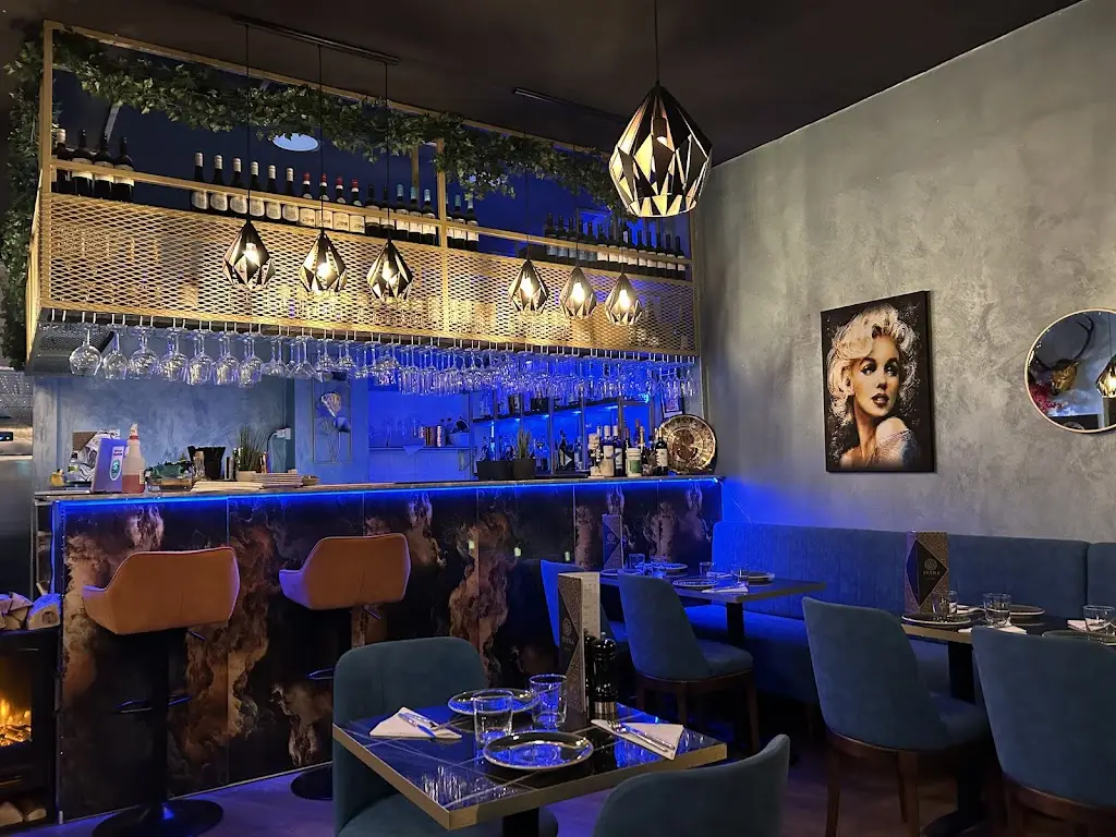 Zeyna Bistro Bar_Bishops Stortford_slider_image_3