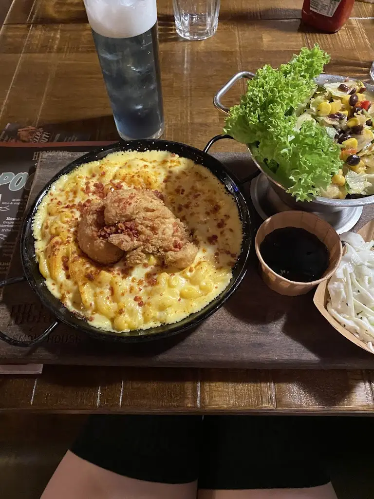 Menu_Hickory's Smokehouse Wrexham_Marchwiel_image_9