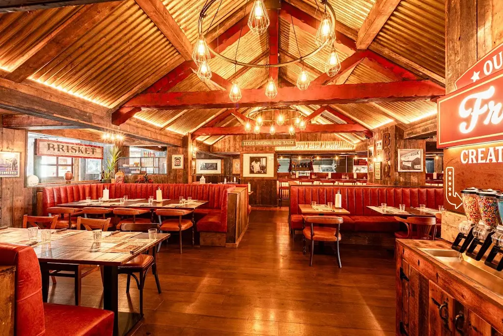 Hickory's Smokehouse Wrexham restaurant in Marchwiel