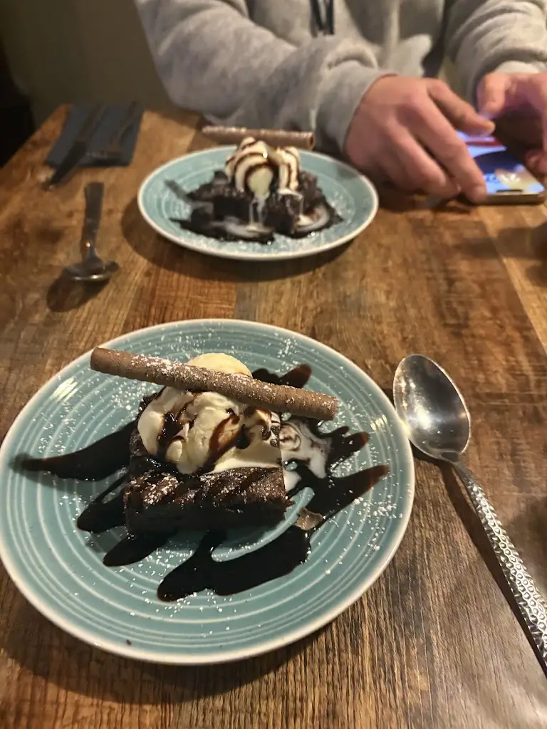 Menu_Safar Bistro Grill | Wrexham_Marchwiel_image_3