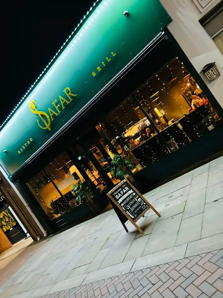 Safar Bistro Grill | Wrexham restaurante en Marchwiel