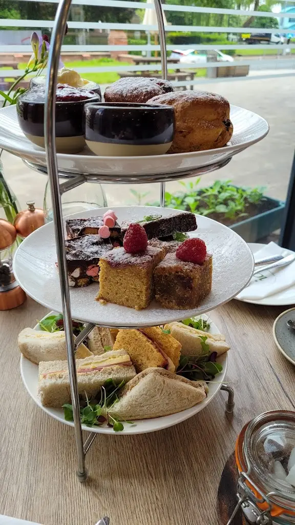 Menu_Iâl Restaurant_Marchwiel_imagen_5