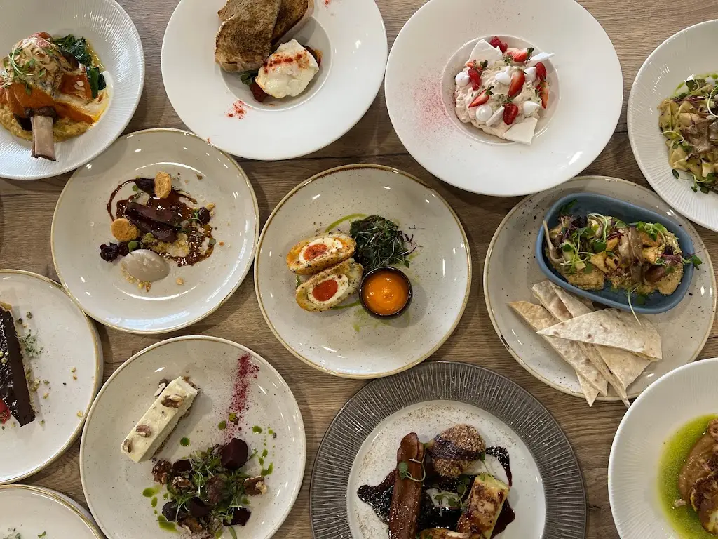 Iâl Restaurant_Marchwiel_slider_image_3