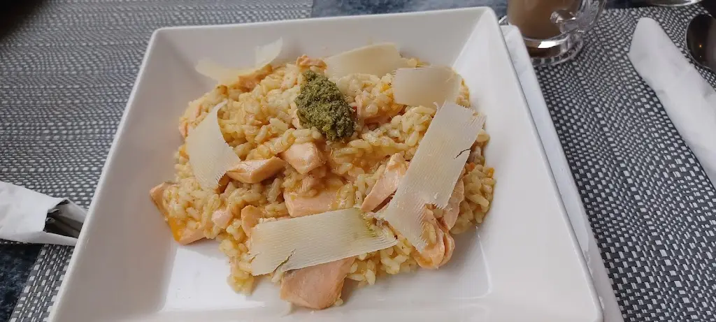 Menu_Vasco Da Gama Restaurant_Marchwiel_image_7