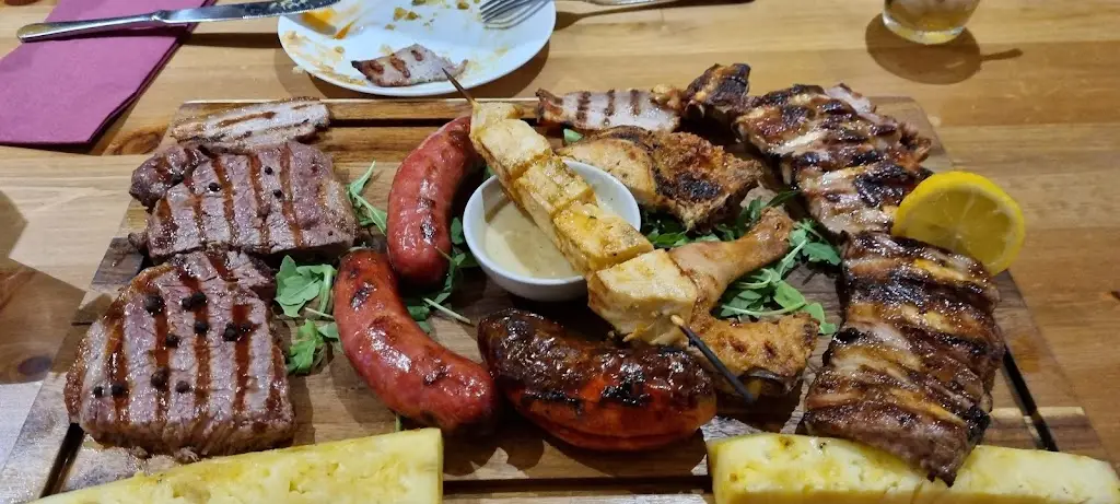 Menu_Lisbon Tapas Restaurant_Marchwiel_immagine_4