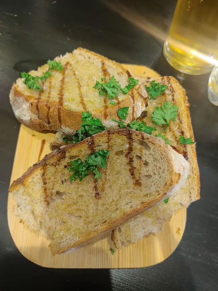 Menu_Lisbon Tapas Restaurant_Marchwiel_immagine_9