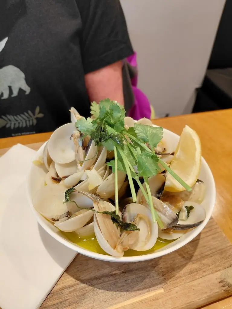 Mick La Lopa_Lisbon Tapas Restaurant_Marchwiel_recensione