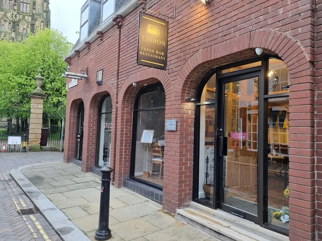 Lisbon Tapas Restaurant_Marchwiel_slider_image_1