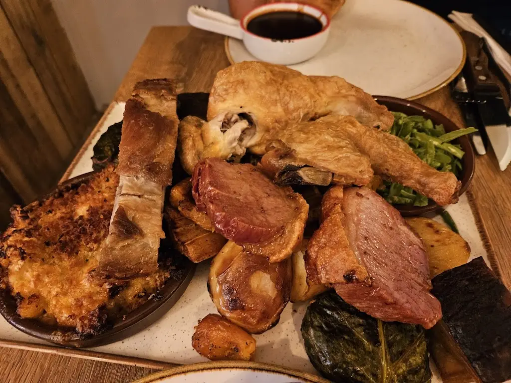 CarniBoar_Marchwiel_slider_image_3